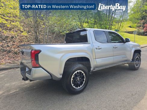 Used 2026 Toyota Tacoma SR5 AWD/4WD image 5