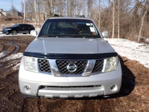 Used 2006 Nissan Pathfinder SE w/ (P01) Se Premium Pkg image 5