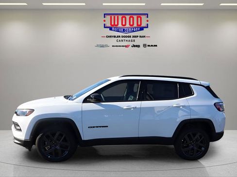 New 2026 Jeep Compass Latitude image 19