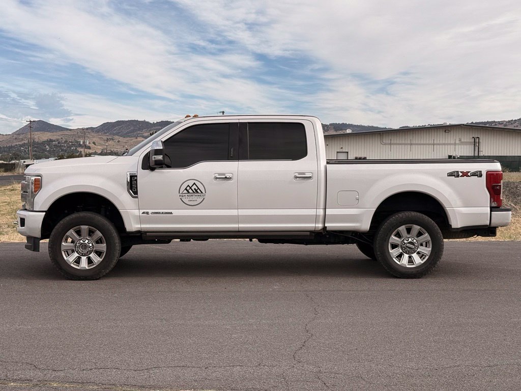 Used 2017 Ford F250 Platinum AWD/4WD image 2