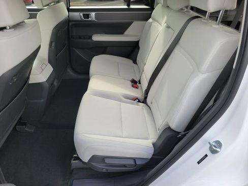 New 2026 Hyundai Santa Fe SE FWD image 19