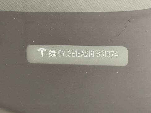 Used 2024 Tesla Model 3 Standard Range image 17