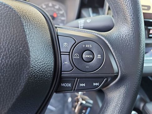 Used 2024 Toyota Corolla LE image 12