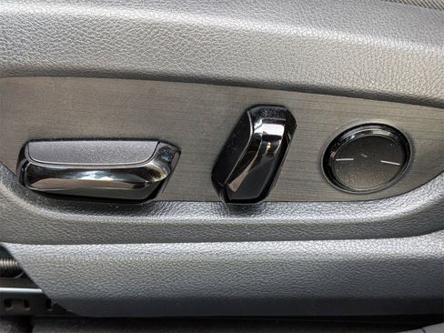 Used 2023 Lexus UX 250h F Sport image 16