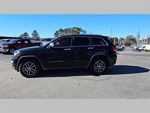 Used 2018 Jeep Grand Cherokee Limited image 26