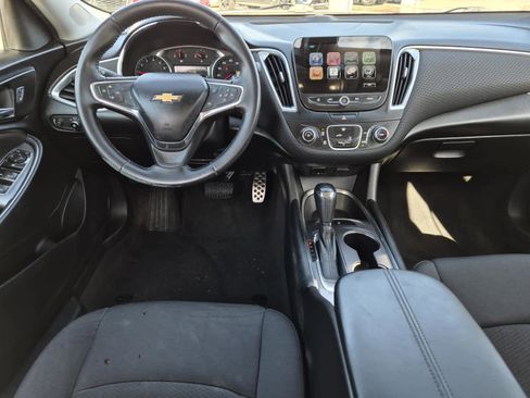 Used 2016 Chevrolet Malibu LT image 14