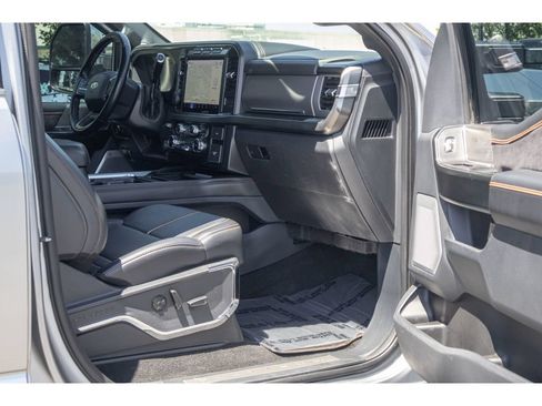 Used 2024 Ford F350 Platinum w/ Tremor Off-Road Package AWD/4WD image 10