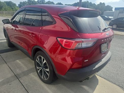 Used 2022 Ford Escape SE w/ SE Sport Appearance Package FWD image 35