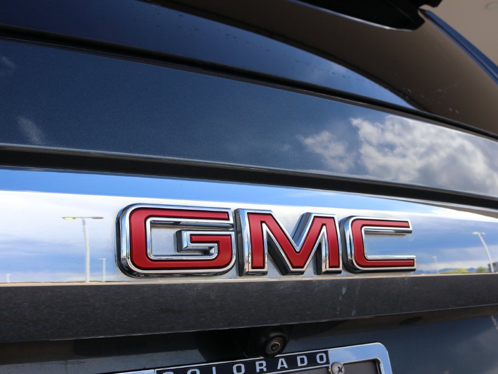 Used 2021 GMC Yukon SLT w/ SLT Premium Package AWD/4WD image 40