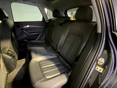Used 2021 Audi Q5 Premium Plus w/ Premium Plus Package image 20