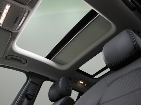 Used 2022 Mercedes-Benz GLC 300 image 38