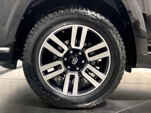 Used 2019 Toyota 4Runner Limited image 9