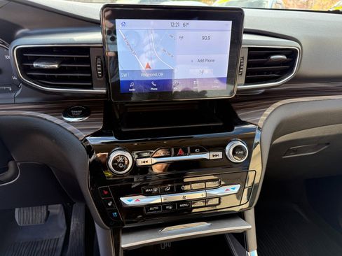 Used 2022 Ford Explorer Limited w/ Hybrid Equipment Group 310A image 14