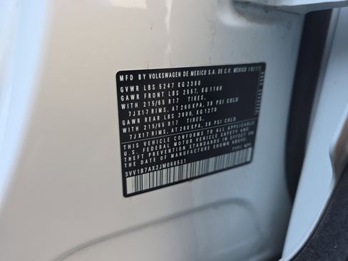 Used 2018 Volkswagen Tiguan S image 25