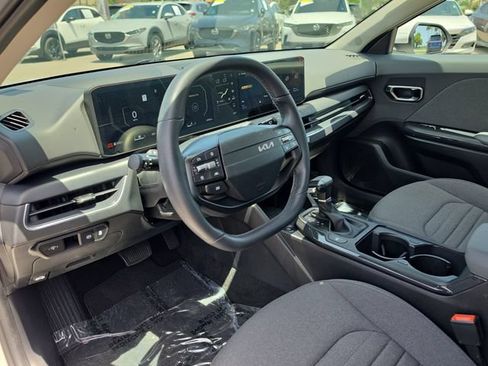 Used 2025 Kia K4 EX FWD image 13