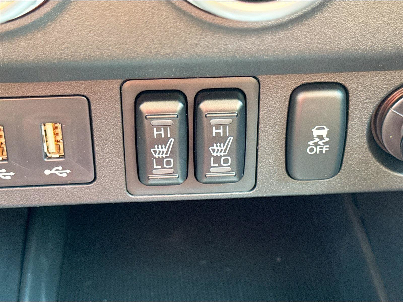 Used 2026 Mitsubishi Outlander Sport AWD image 13