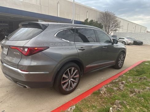 Used 2025 Acura MDX w/ Technology Package image 4