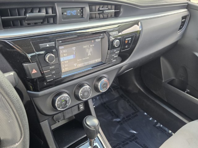 Used 2016 Toyota Corolla L FWD image 19