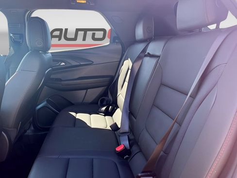 Used 2024 Chevrolet TrailBlazer RS w/ Convenience Package FWD image 25