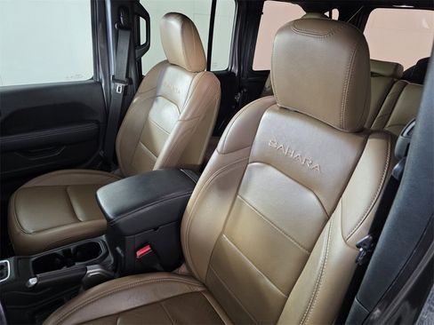 Used 2022 Jeep Wrangler Unlimited Sahara image 10