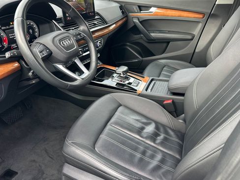 Used 2021 Audi Q5 Premium Plus w/ Premium Plus Package image 11