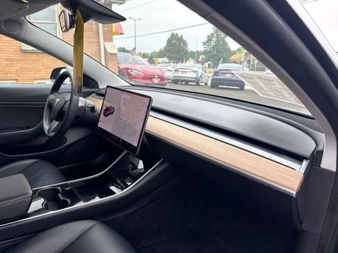 Used 2020 Tesla Model 3 Long Range AWD/4WD image 19