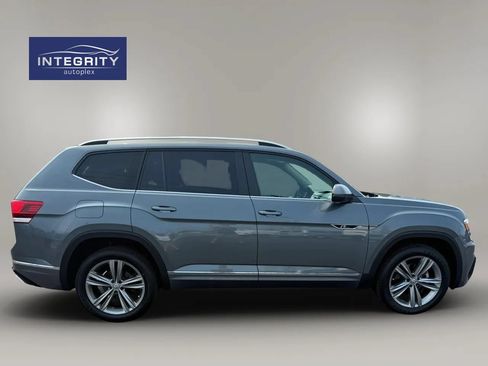 Used 2018 Volkswagen Atlas SEL w/ R-Line Package FWD image 6