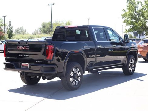 New 2026 GMC Sierra 3500 Denali w/ Denali Reserve Package AWD/4WD image 6