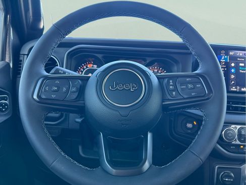 Certified 2026 Jeep Wrangler Rubicon AWD/4WD image 23