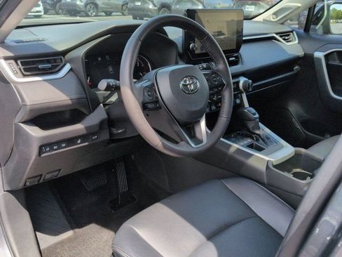 Certified 2023 Toyota RAV4 XLE Premium AWD/4WD image 9