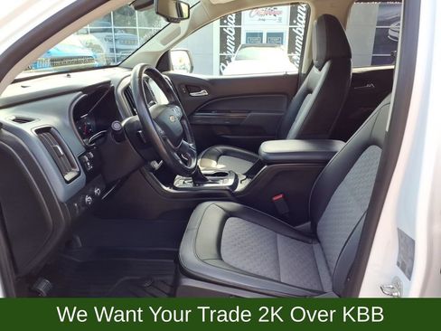 Used 2022 Chevrolet Colorado Z71 AWD/4WD image 16