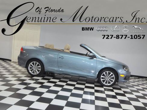 Used 2015 Volkswagen Eos Komfort FWD image 1