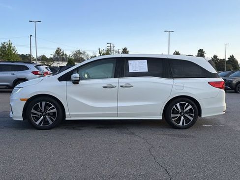 Used 2019 Honda Odyssey Elite image 3