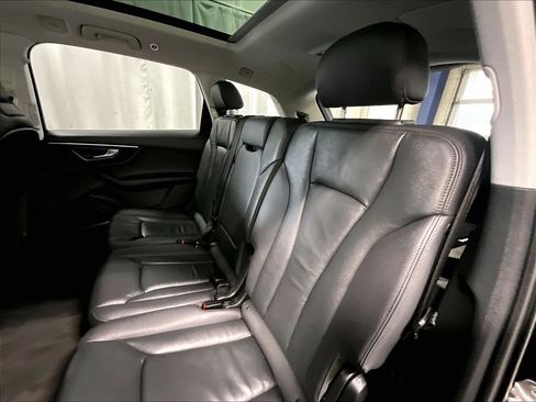 Used 2023 Audi Q7 3.0T Premium Plus AWD/4WD image 14