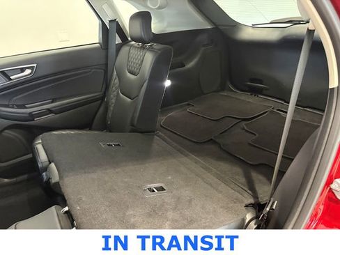 Used 2024 Ford Edge Titanium image 10