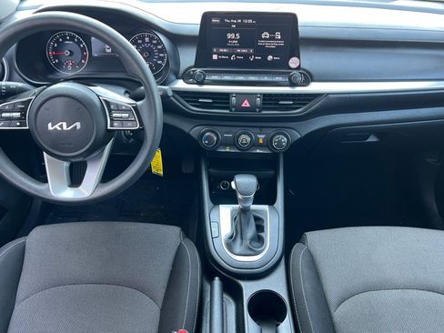 Used 2023 Kia Forte LXS w/ LXS Technology Package image 13