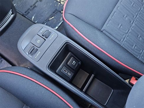 Used 2024 FIAT 500 e (RED) image 18