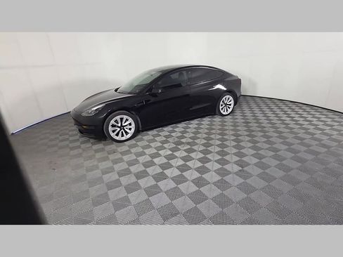 Used 2022 Tesla Model 3 Standard Range image 46