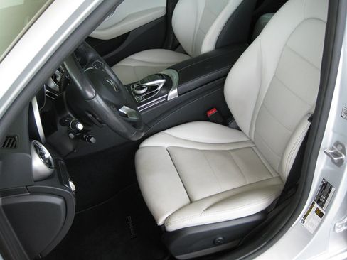 Used 2017 Mercedes-Benz C 300 Sedan image 12