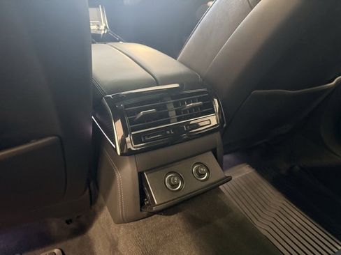 Used 2023 Audi S8 4.0T image 24