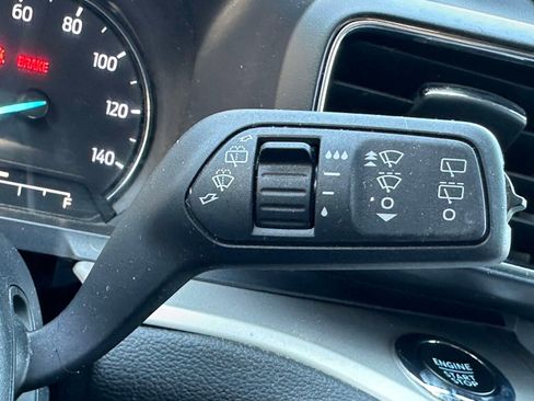 Used 2023 Ford Explorer XLT w/ Equipment Group 202A AWD/4WD image 16