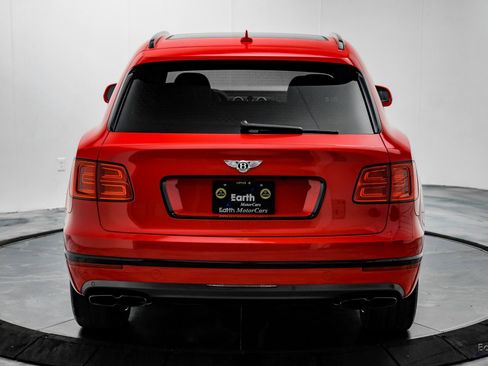 Used 2019 Bentley Bentayga image 11