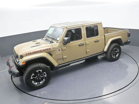 New 2026 Jeep Gladiator Rubicon w/ Steel Power Dome Hood Package AWD/4WD image 43