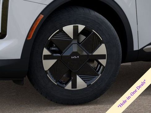 New 2026 Kia Sportage LX image 9