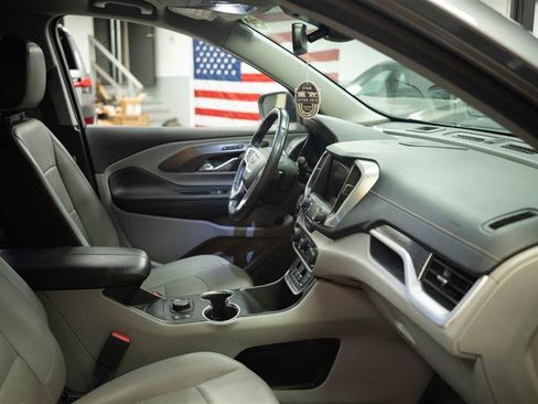 Used 2020 GMC Terrain SLT w/ Preferred Package FWD image 13