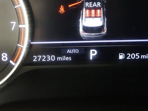 Used 2023 Nissan Rogue SL w/ SL Premium Package image 40