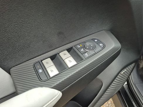 New 2026 Mitsubishi Outlander SE FWD image 42