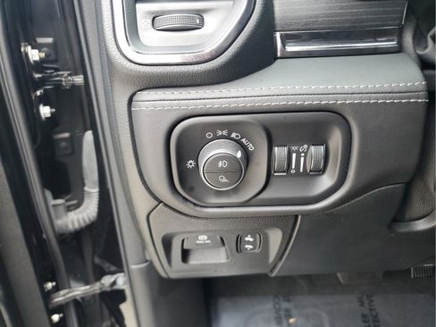 Certified 2022 RAM 1500 Limited w/ Bed Utility Group image 10