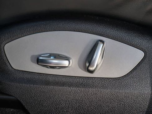 Used 2024 Porsche Macan GTS AWD/4WD image 21