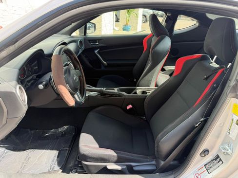 Used 2014 Scion FR-S RWD image 20